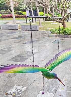 直销新款外贸园艺铁艺动物挂件摇摆彩绘小鸟展翅平衡器庭院花园金