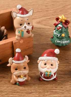 直销新款树脂圣诞家族小动物摆件 创意家居装饰迷你圣诞树老人圣
