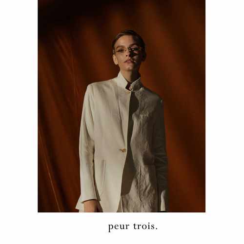 peur 白色西装高级感简约春夏薄款小众中长款亚麻短裤套装 - 图1