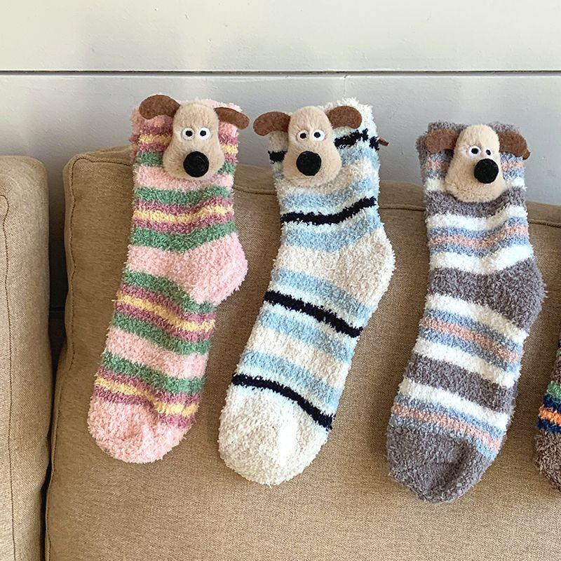 秋冬2025情侣款可爱玩偶掌门狗毛茸茸加厚睡眠地板中筒袜 - 图2