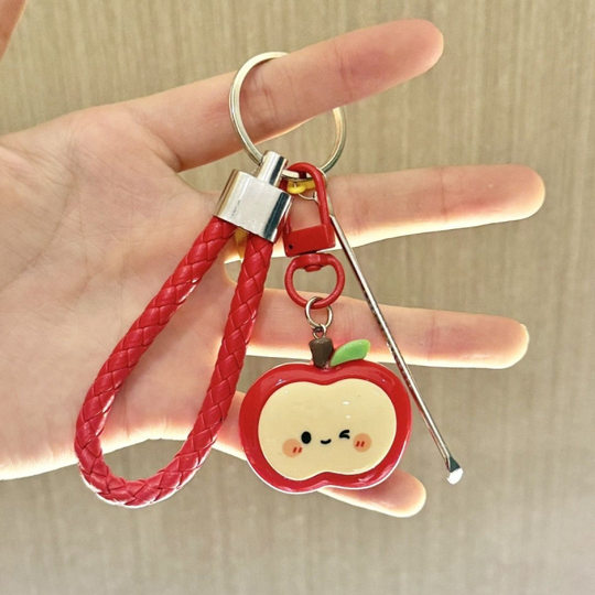 可爱苹果钥匙扣指甲剪情侣一对汽车钥匙链指甲刀书包耳勺挂件