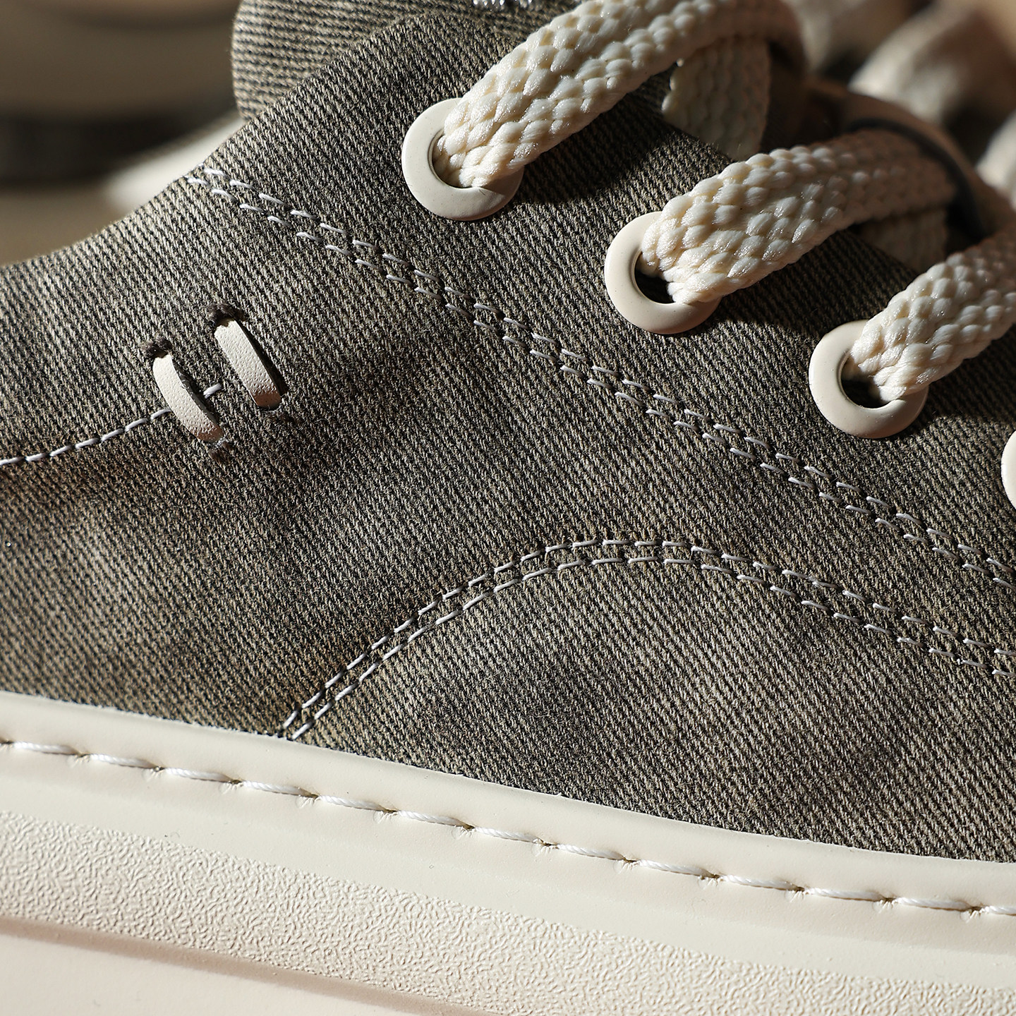 马克华菲厚底增高板鞋男2026年春新款时尚舒适运动休闲鞋男帆布鞋,淘宝优惠券,粉丝福利购,淘宝优惠卷