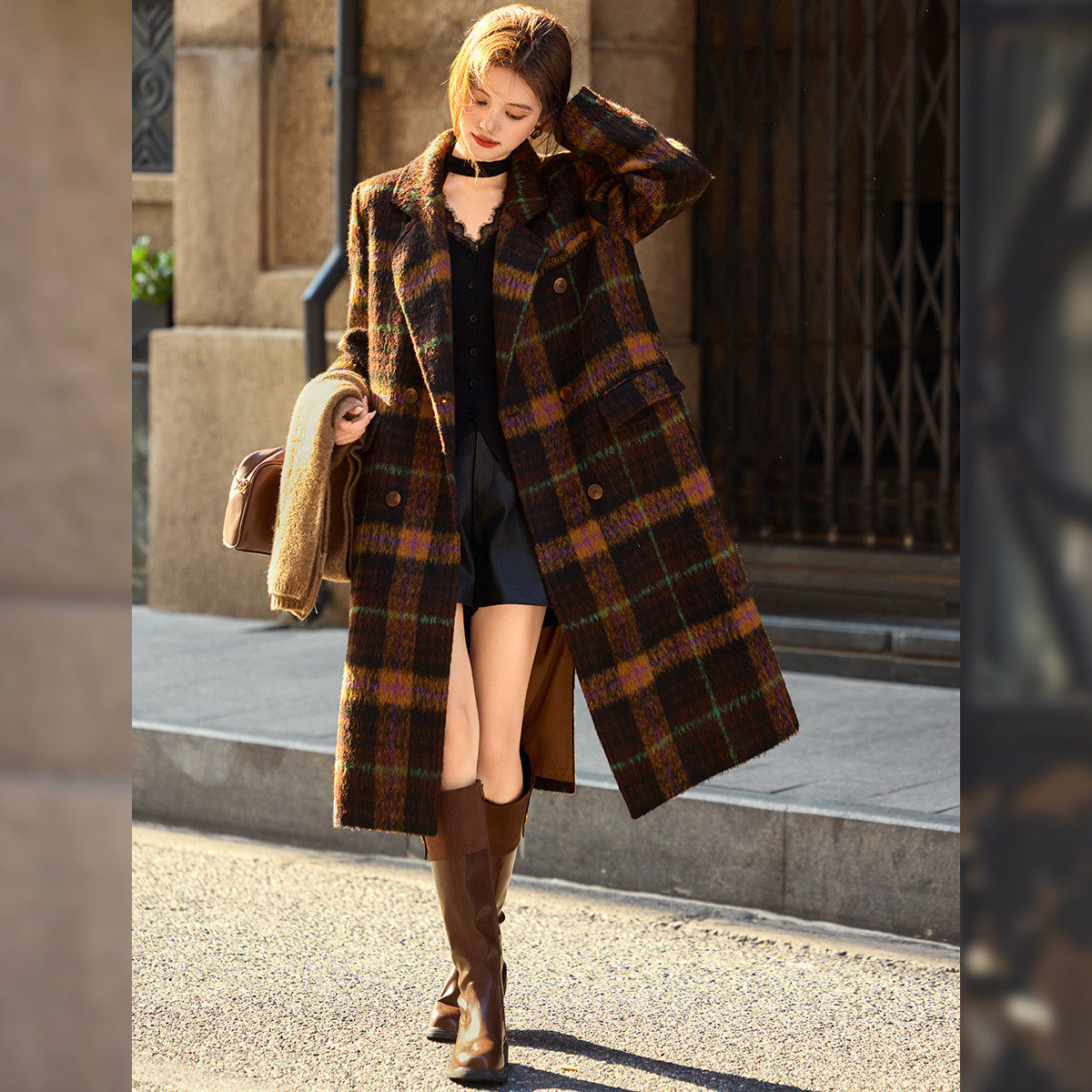 白鹿语复古英伦风格纹大衣25秋冬新款高级感气质长款洋气毛呢外套,淘宝优惠券,粉丝福利购,淘宝优惠卷