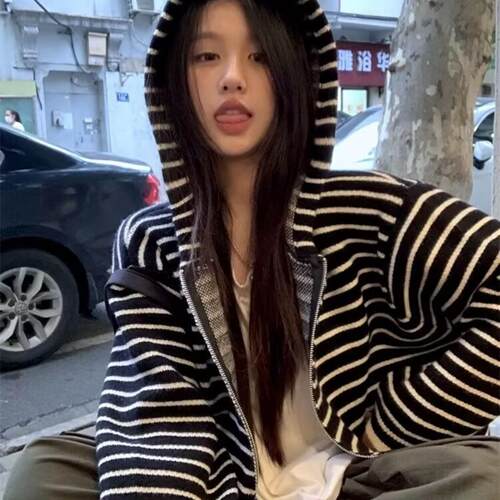 100%山羊绒开衫女2026秋冬新款加厚宽松条纹连帽拉链针织毛衣外套 - 图1