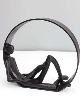 欧式创意铸铁厅阅读人物摆件样板房电061柜茶客几玄关家视居软装