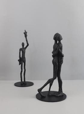 约现铁代简抽象几何铸人物雕塑摆1176件玄关客厅家酒店样板房居装