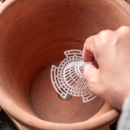 Flowerpot bottom hole mesh mat for potted plants to prevent soil leakage, breathability and water leakage