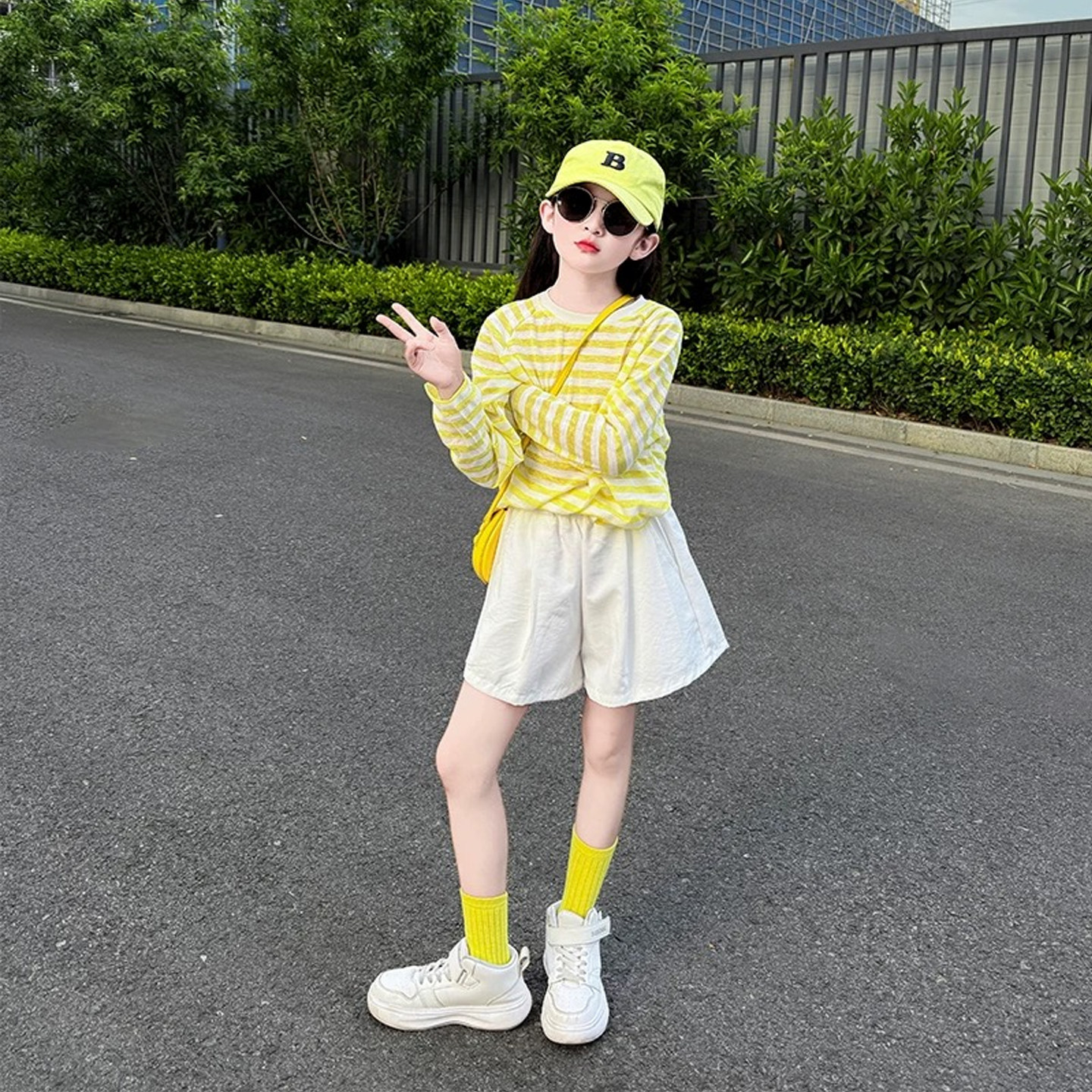 女大童夏套装2025新款小女孩绝美两件套儿童条纹长袖防晒罩衫短裤,淘宝优惠券,粉丝福利购,淘宝优惠卷