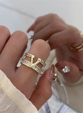 高级双层轻奢V字开口戒指新款锆石个性时尚精致指环法式简约B307