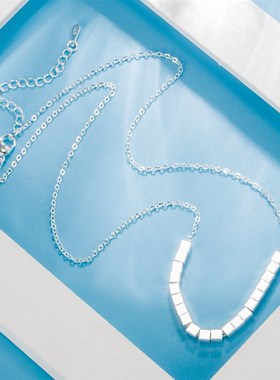 文艺百搭小方块项链女几何个性国潮轻奢小众设计简约高级感锁骨链