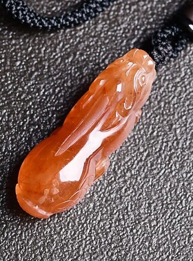 速发红水晶貔貅吊坠男貔貅男红色玉石挂件项链饰品