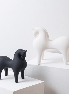 中式唐马陶瓷艺术抽象摆件现代客厅D样板房玄关办公室装饰新居送