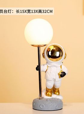 创意宇航员小夜灯加湿补水v器电视柜装饰家居饰品儿童房书桌摆件