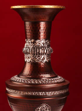 王师兄藏式尼泊尔吉祥合金敬喇叭花瓶大鹏鸟手工白色紫铜色826家