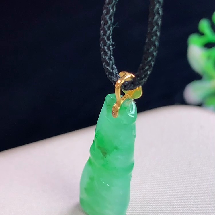 缅甸翡翠镶金玉吊坠天然玉石A货18K金镶嵌冰种飘绿礼物收藏1203 - 图2