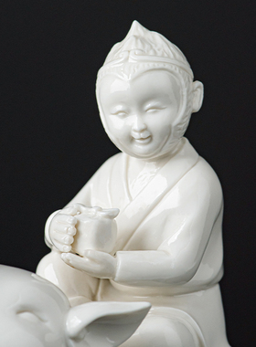 马上封侯陶瓷客厅招财装饰品摆件