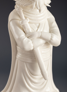 陶瓷侠客龙摆件白瓷招财生肖龙工艺品客厅办公室龙年吉祥物装饰品