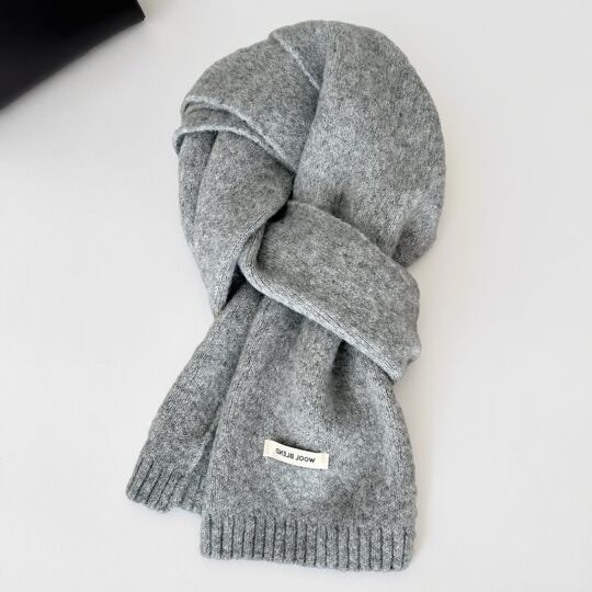 Warm to the core ~ Wool knitted couple scarf