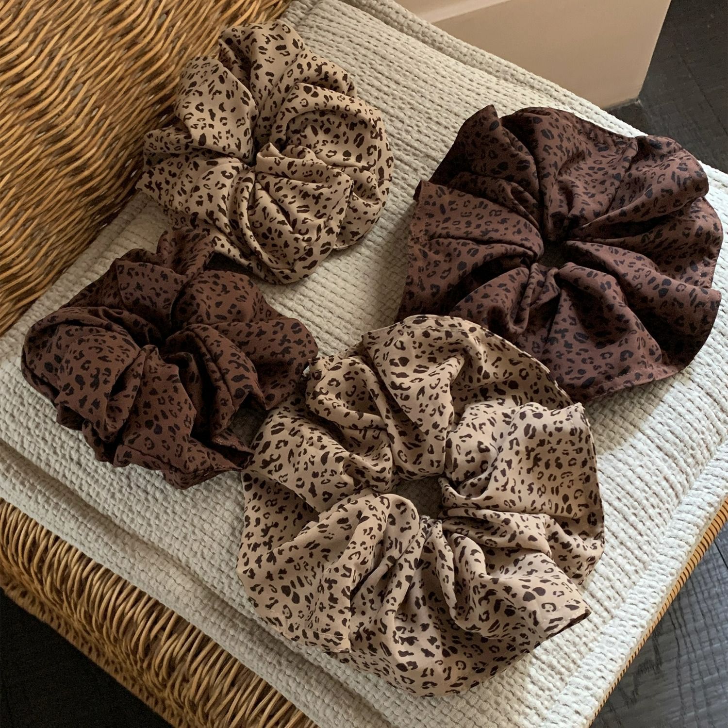 法式慵懒风豹纹大肠发圈高级感扎马尾丸子头发绳高弹力皮筋头饰 - 图0