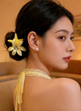 名狐甜美黄色海星花发夹拍照