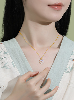 S925纯银紫藤花平安扣项链女小众设计白玉髓花朵锁骨链送生日礼物