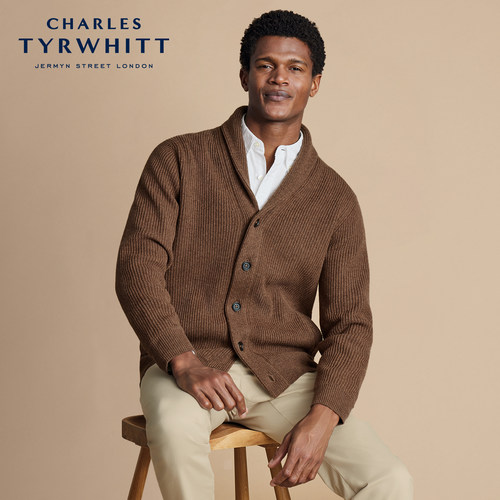 CHARLES TYRWHITT焦糖棕美利奴羊毛粗织披肩领男士保暖针织开衫 - 图0
