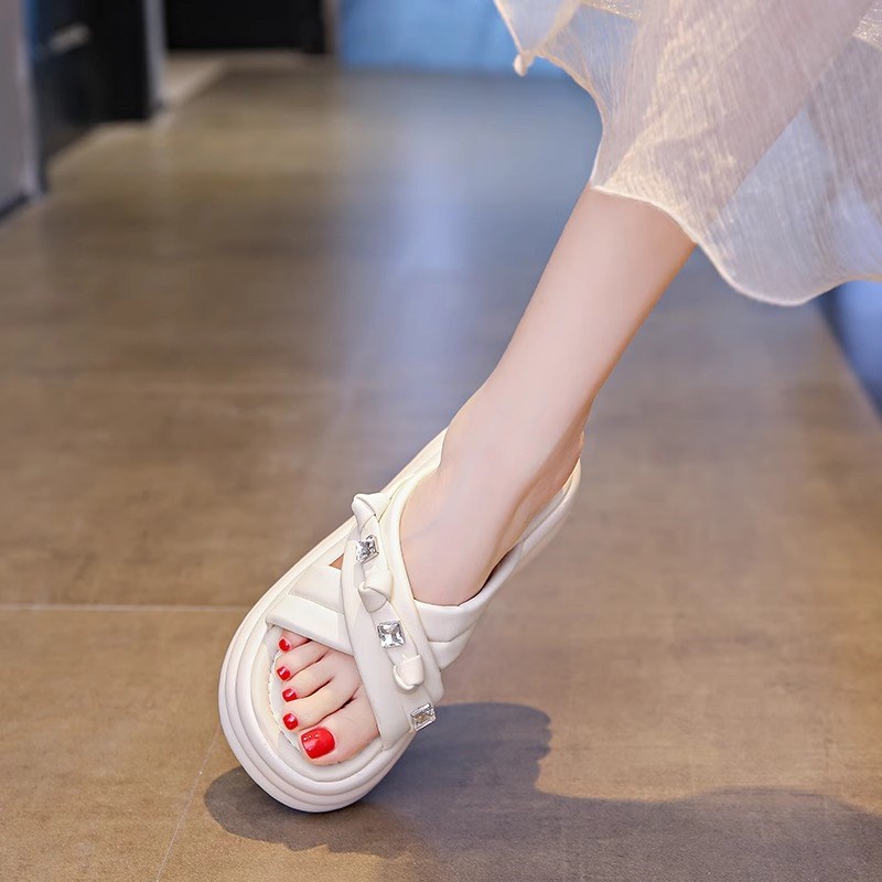 小个子增高7厘米凉拖鞋女夏季外穿2025新款厚底松糕海边沙滩凉鞋 - 图2