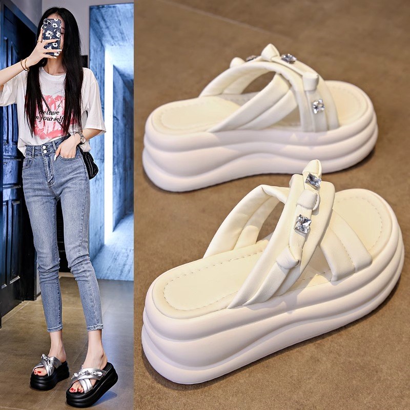 小个子增高7厘米凉拖鞋女夏季外穿2025新款厚底松糕海边沙滩凉鞋 - 图3