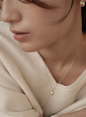 新款轻奢星空下的尼罗河水滴项链