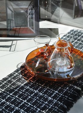 简约现代轻奢样板间厨房组合软装摆件大理石托盘茶具咖啡豆面包机