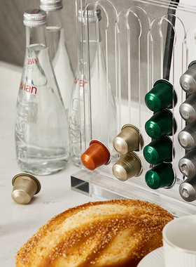 北欧现代样板间厨房装饰组合北欧轻奢样板房橱柜真摆件咖啡胶囊