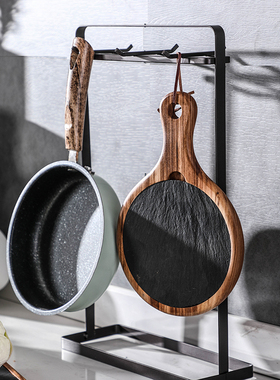 北欧INS风厨房装饰创意样板房间软装摆件木菜板食材绿色锅具饰品