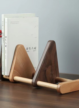 现代样板间儿童房书桌恐龙主题摆件男孩房恐龙台灯恐龙立体书书架