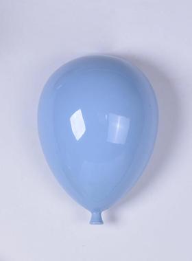 现代北欧轻奢极简气球造型陶瓷工艺品挂件壁挂家居样板房软装饰品