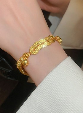 极速2025新款爆款五帝钱手链洋气高端感金色不掉U色手镯轻奢设计