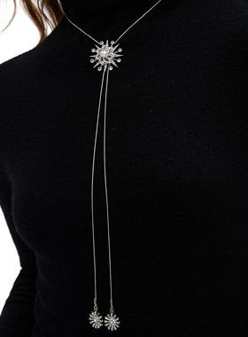 CUSSK项链女轻奢小众设计旋转雪花女士配饰长款毛衣链