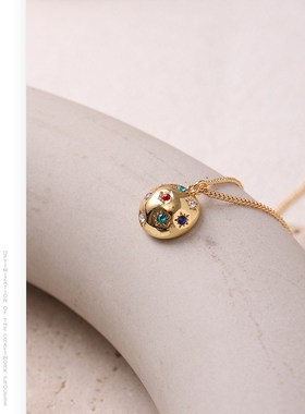 夏日实拍韩版小众高级感首饰设计感圆形镶钻彩色高级款吊坠项链女