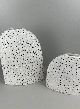 现代简约创意花瓶花器样板房k售楼处桌面电视柜玄关软装饰品工艺