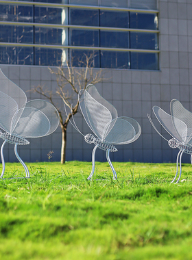 极速户外装饰不锈钢雕塑兔子摆z件抽象铁艺镂空蝴蝶草坪园林景观