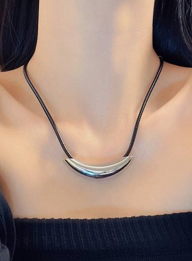 2023新款爆款弯管项链女小众设计感时尚百搭锁骨链冷淡风吊坠项圈