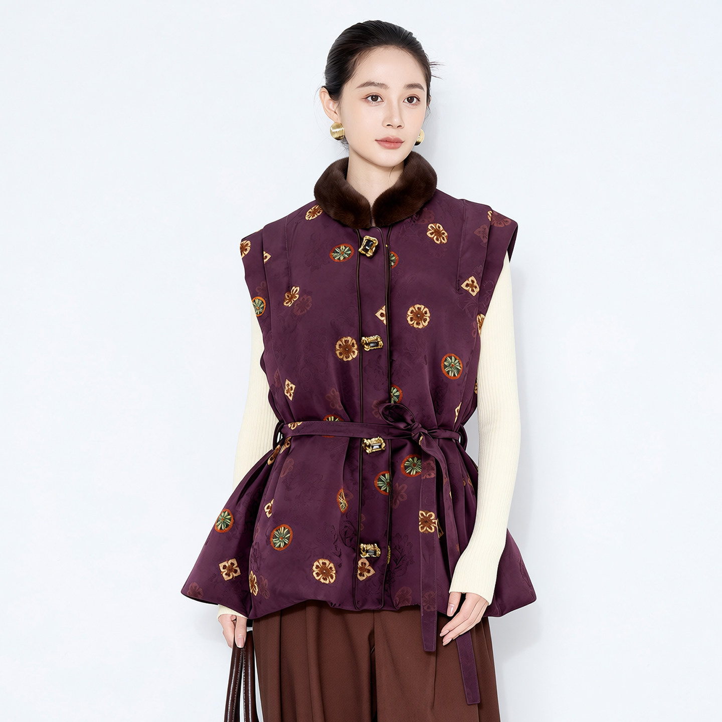 [鹅绒填充]马天奴2025冬新款水貂毛领鹅绒马甲保暖收腰新中式国风,淘宝优惠券,粉丝福利购,淘宝优惠卷