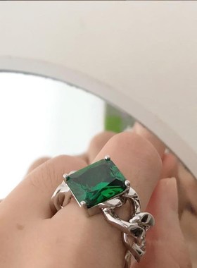 高档粗链条绿钻戒指开口复古简约个性冷I淡风优雅气质绿色锆石指