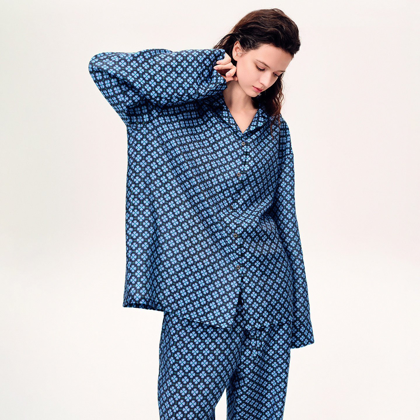 埃森费姆瑞景连枝绸缪纹天丝莱赛尔情侣睡衣男女同款老钱风家居服,淘宝优惠券,粉丝福利购,淘宝优惠卷