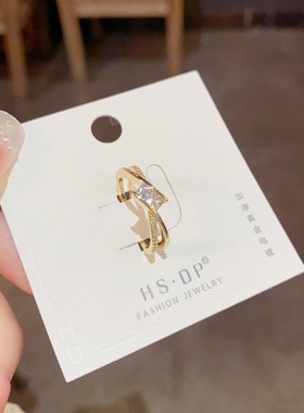 小巧时尚轻奢设计感扭圈方钻戒指女小众气质个性高级感食指戒