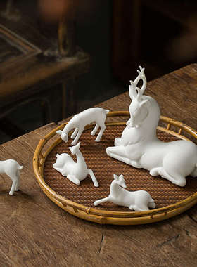 东方泥土 陶瓷鹿摆件 家居客厅茶几桌面装饰工艺品办公室小鹿摆设