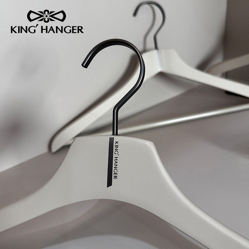 KH高端米灰色实木衣架衣柜衣帽间专用木质衣挂大衣无痕护衣衣撑,淘宝优惠券,粉丝福利购,淘宝优惠卷
