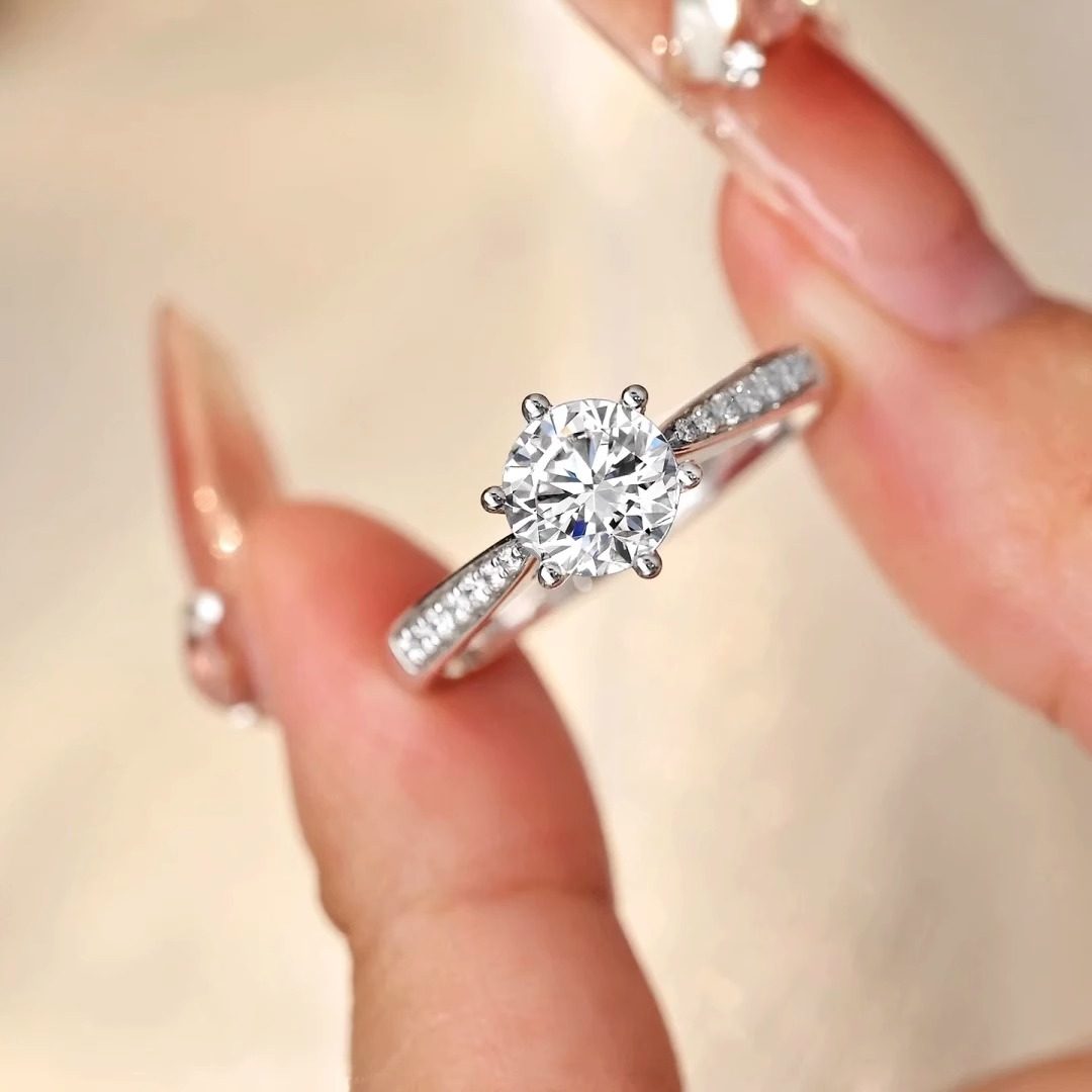 IGI培育钻石pt950铂金经典微镶星光六爪款戒指1克拉钻戒女,淘宝优惠券,粉丝福利购,淘宝优惠卷