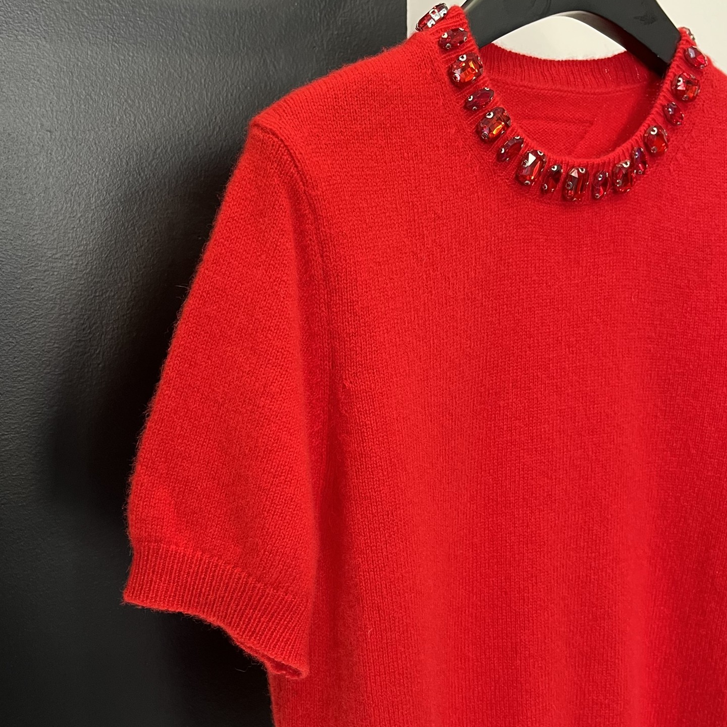 欧货复古风红色短袖绵羊毛衫2026春季钉珠圆领针织衫女士T恤上衣,淘宝优惠券,粉丝福利购,淘宝优惠卷