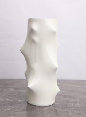 现代简约创意海参花器树脂摆件样板房售楼部酒店花插花瓶软装饰品