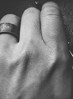 极简复古主义时尚戒指